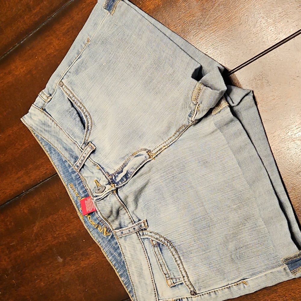 Arizona Jeans Lightwash Cuffed Denim Shorts sz 7